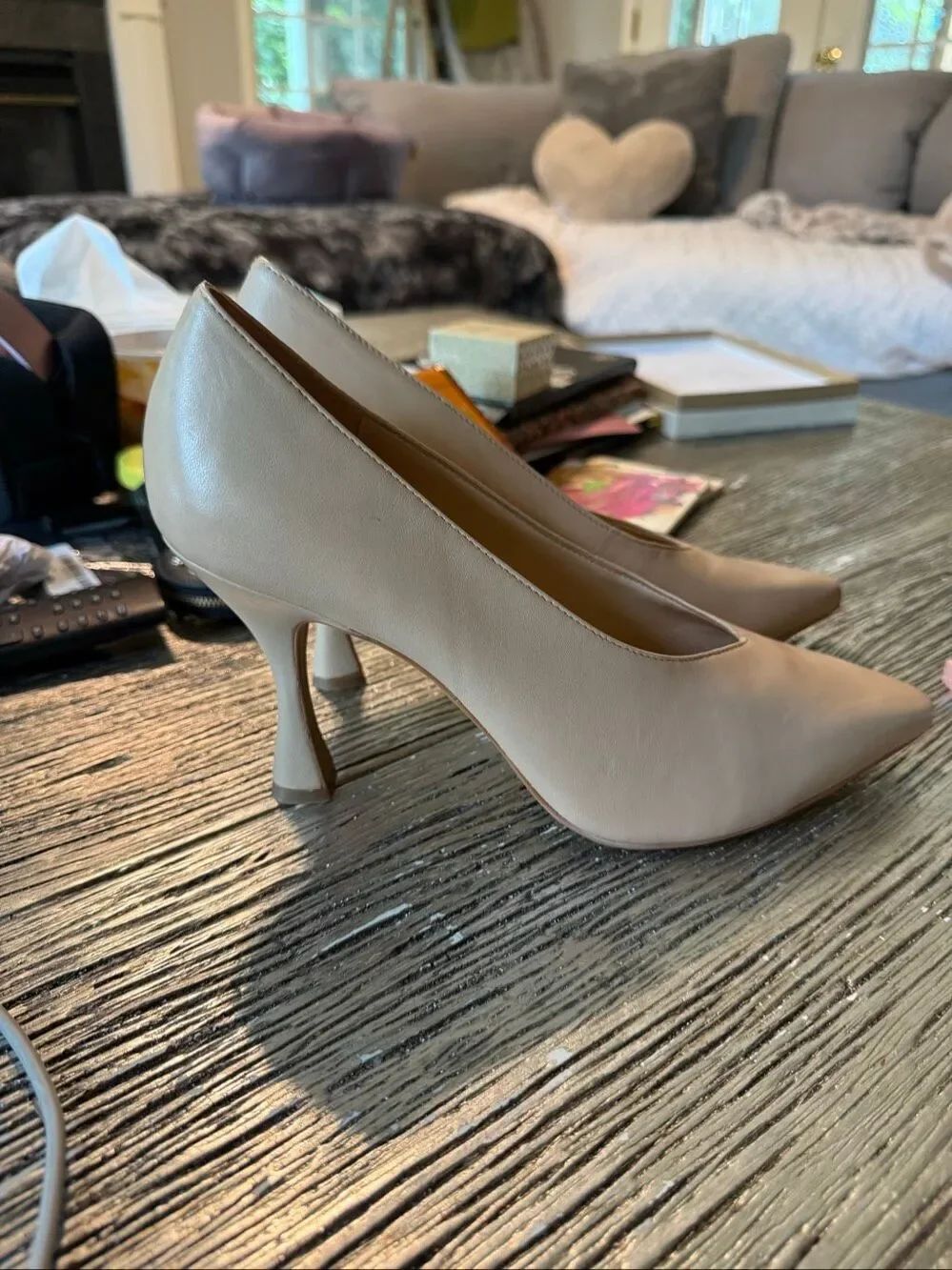 Vince Camuto Ishani Beige Leather Wrap Over Pump Heel Sz 11 NWOT